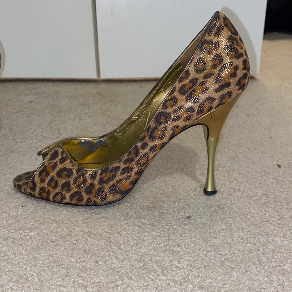 Guess cheetah peep toe heels